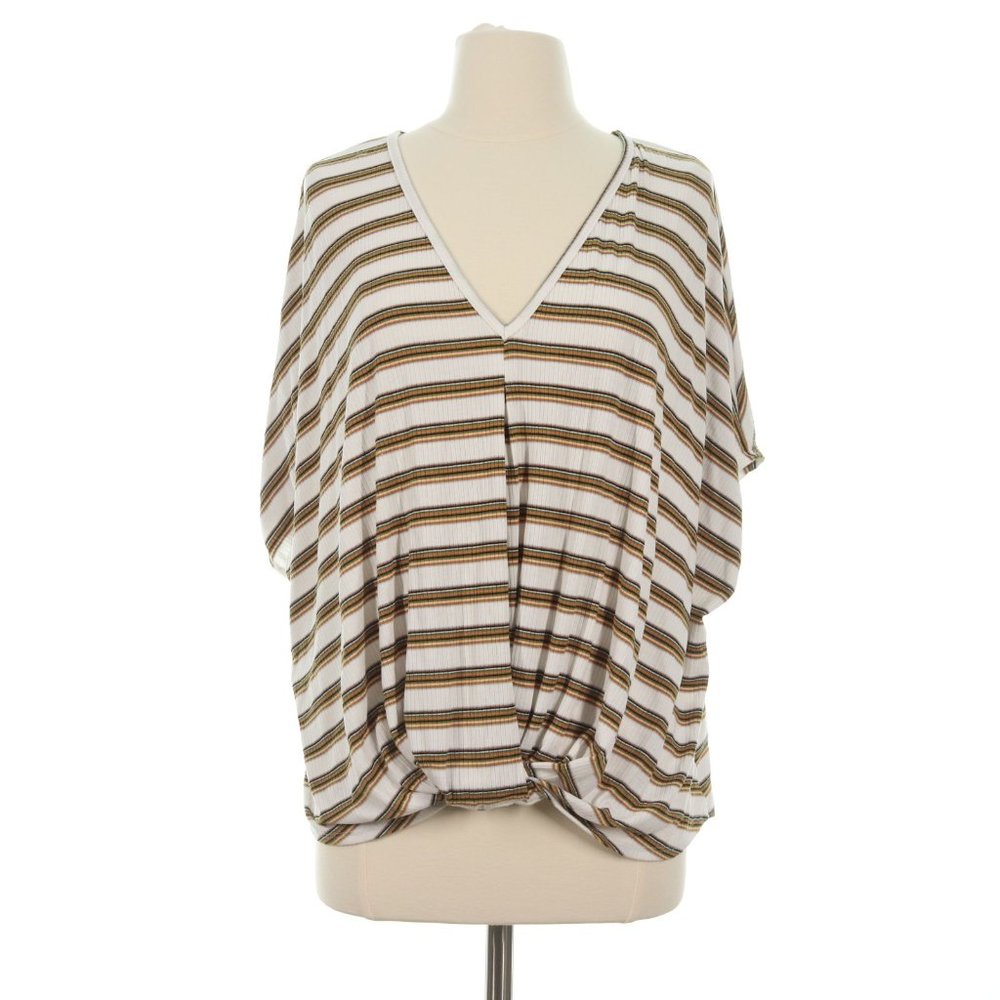 The Nines Women's Beige Ribbed Stretch V-Neck Blouse Top